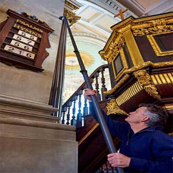 skyvac high-reach internal dusting